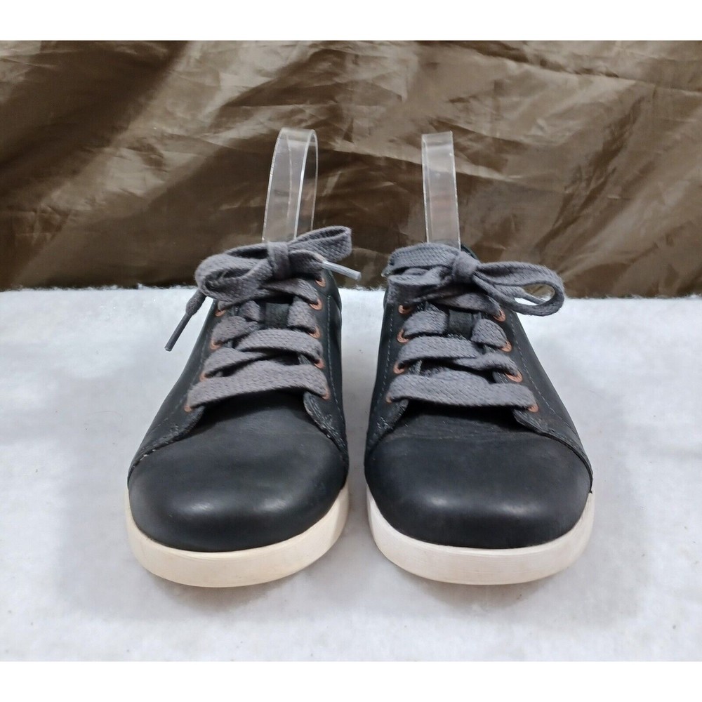 Chaco Ionia Black Leather Athletic Fashion Lace Up Sneakers Women US 6 USED